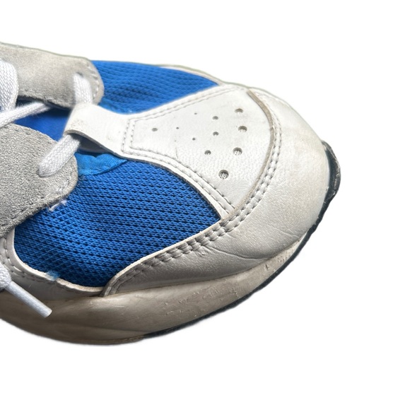 Lacoste Men's Storm Blue and White Sneakers - Picture 6 of 8